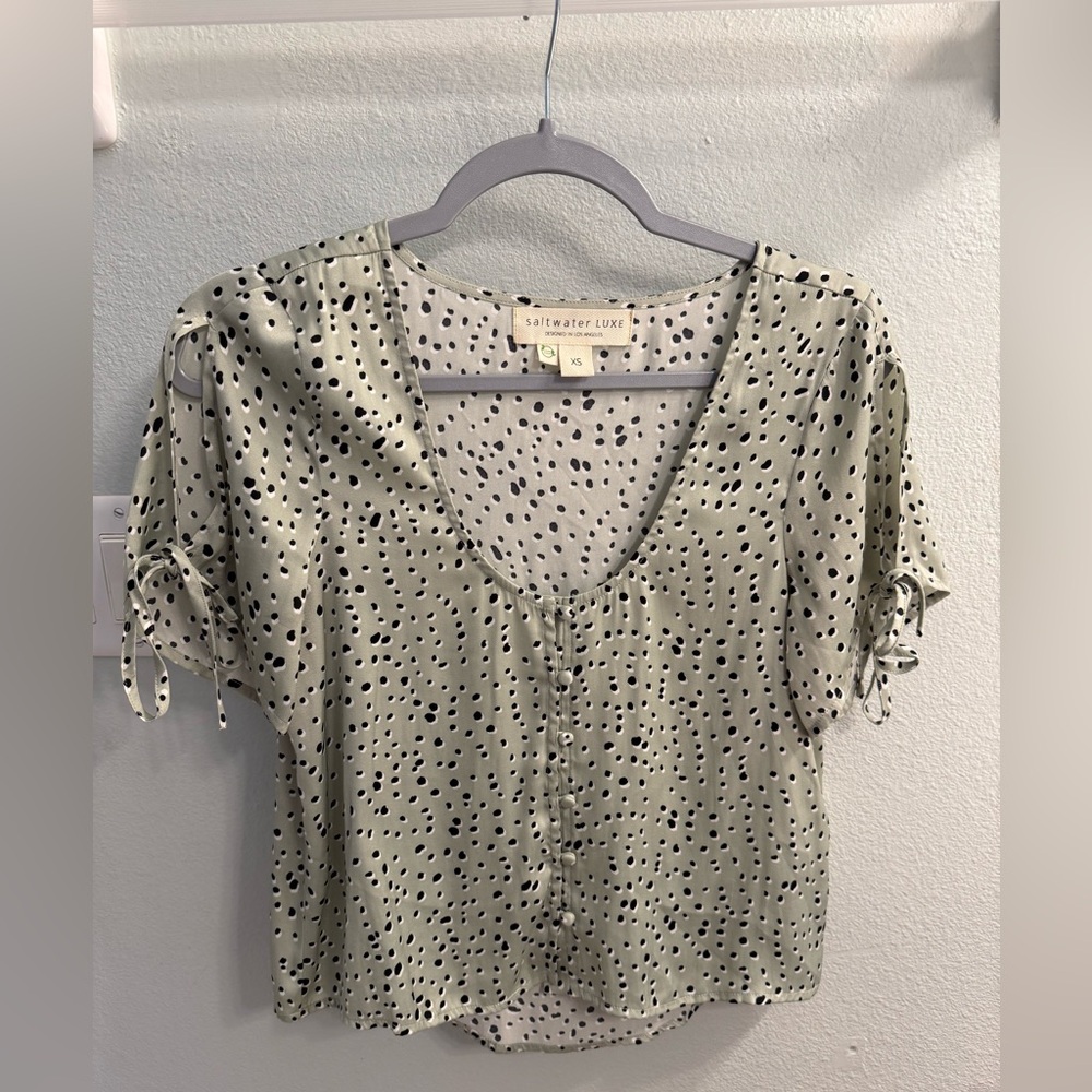 Saltwater LUXE Polka Dot Blouse in Black and light green - Picture 3 of 4